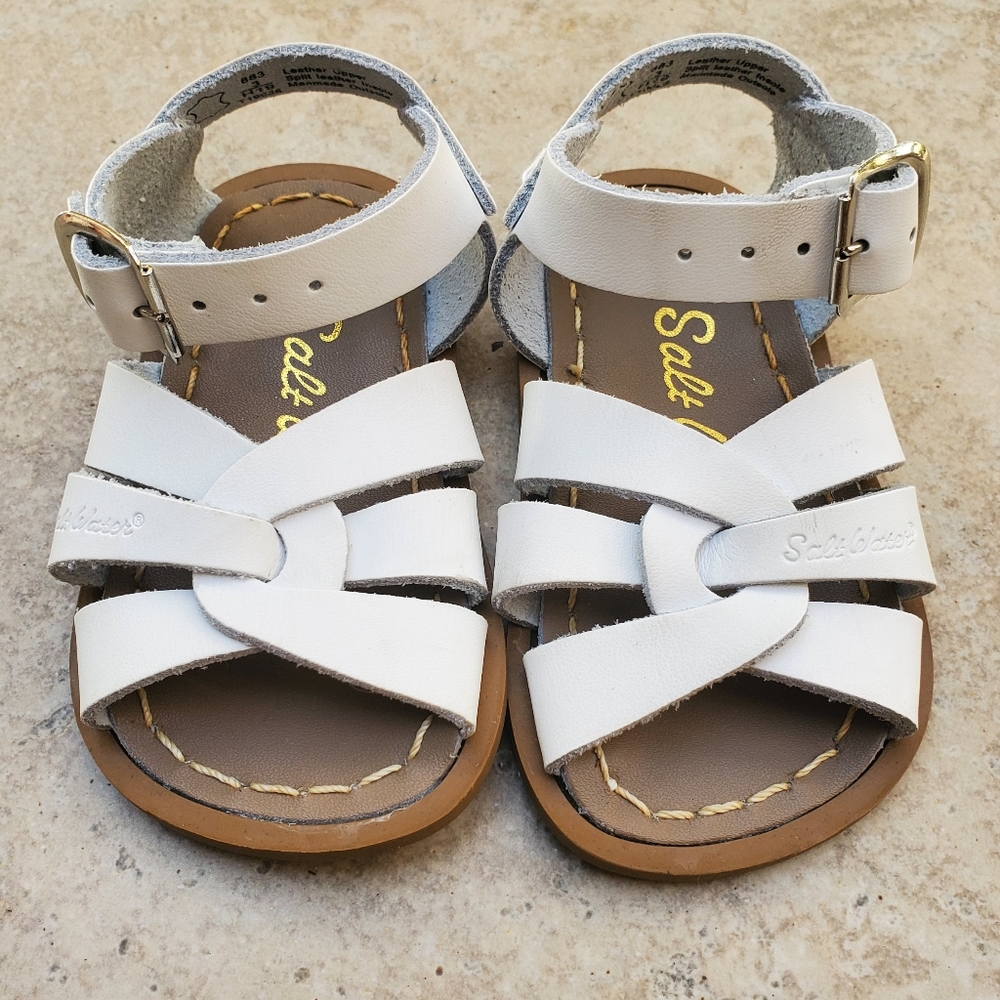 Salt Water Sandal original baby sz 3 in White